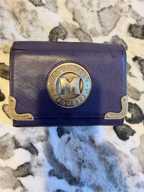 Metrocity Purple Leather Logo wallet  with Gold-Tone Accents